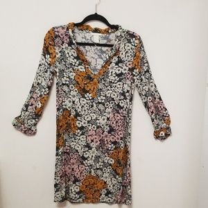 2/$16💎H&M Floral Print Dress